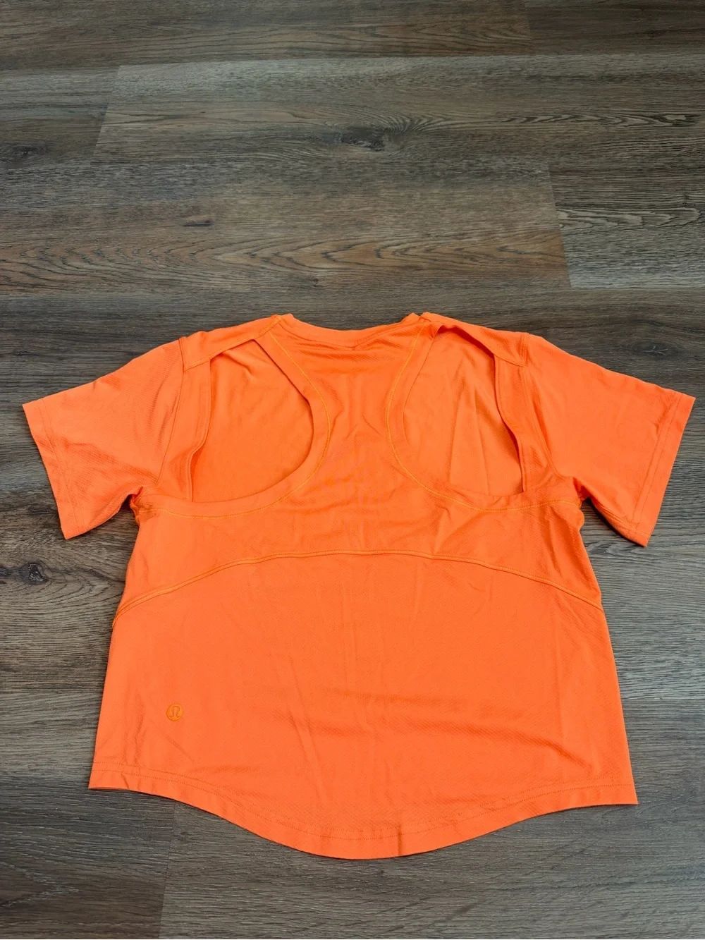 Lululemon Ventilated Open Back Training T-Shirt Orange Soda Small Activewear